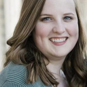 Emily Glazener headshot